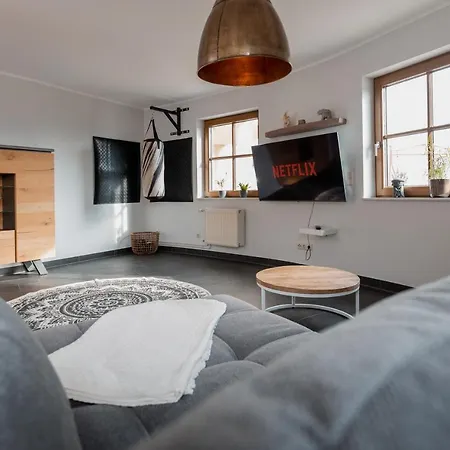 Apartment Erholung In Der In Moselnahe, King Size Bett, Netflix, Waschmaschine, Trockner