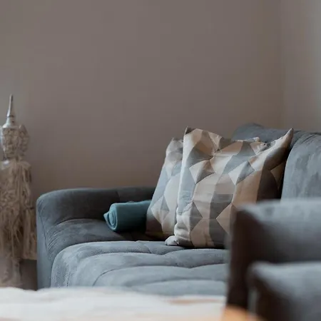 Erholung In Der In Moselnahe, King Size Bett, Netflix, Waschmaschine, Trockner Bengel