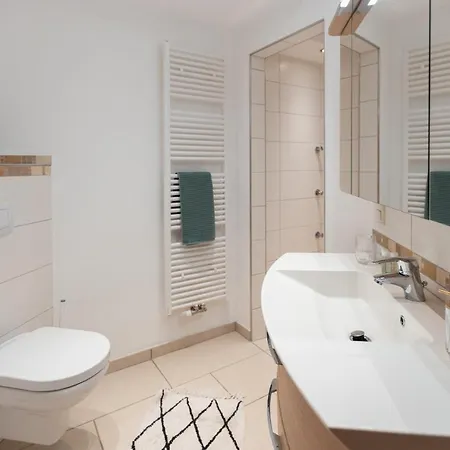 Erholung In Der In Moselnahe, King Size Bett, Netflix, Waschmaschine, Trockner Apartment